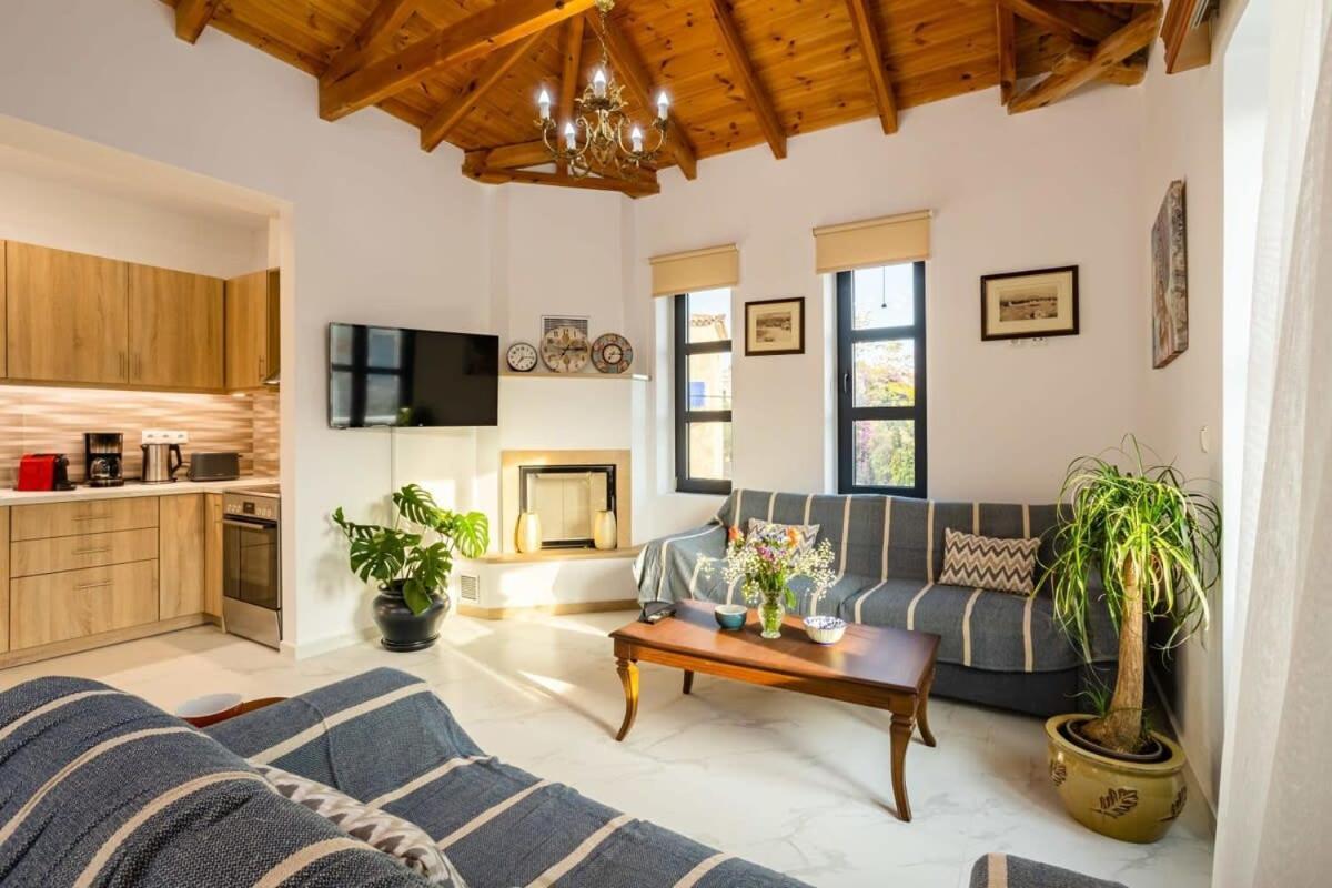 Mani Stone Built Home A Breath Away To The Sea Στούπα Εξωτερικό φωτογραφία
