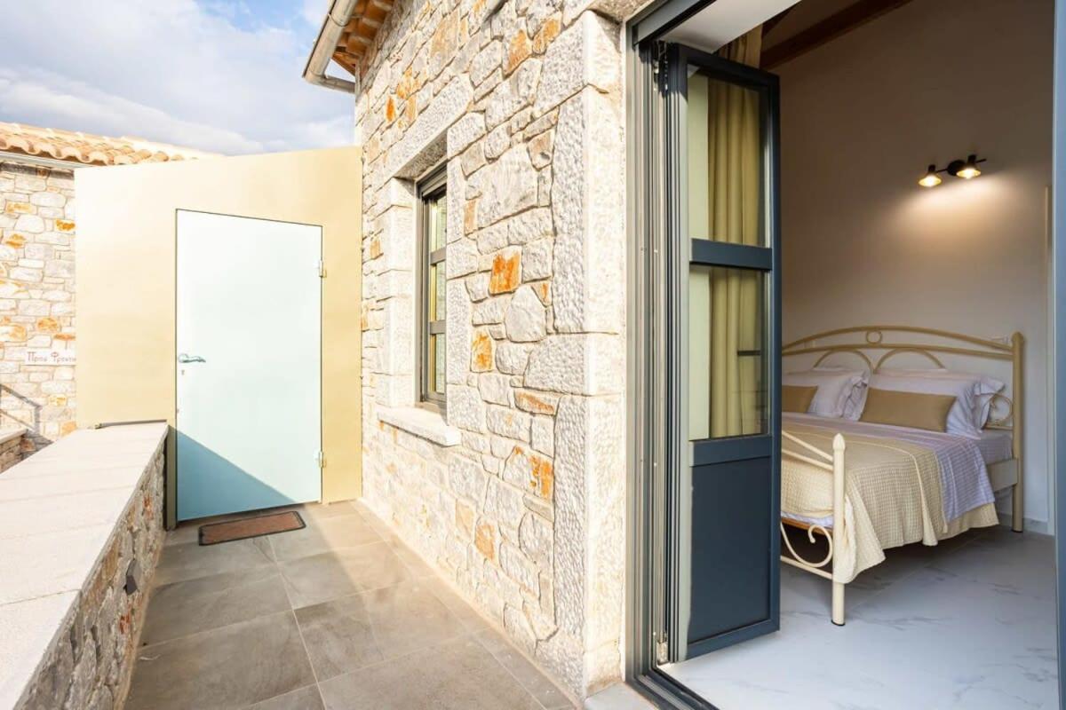 Mani Stone Built Home A Breath Away To The Sea Στούπα Εξωτερικό φωτογραφία
